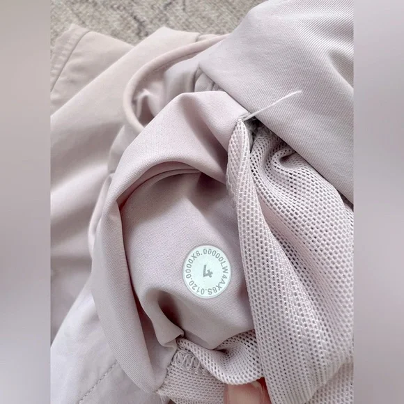 Excellent Condition Lululemon Always Effortless Jacket - Picture 5 of 5